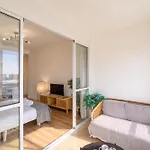 Cubo's Estudio La Colina Seaview & Pool Apartment